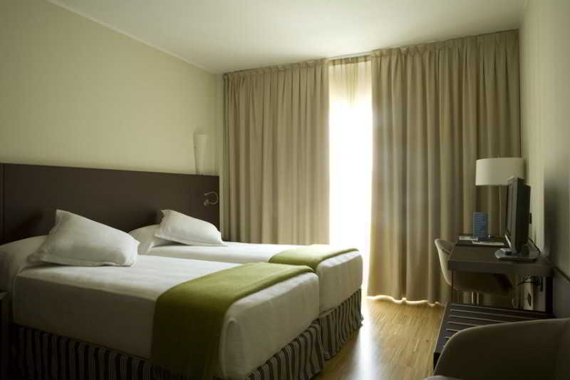 Hotel NH Savona Darsena Camera foto