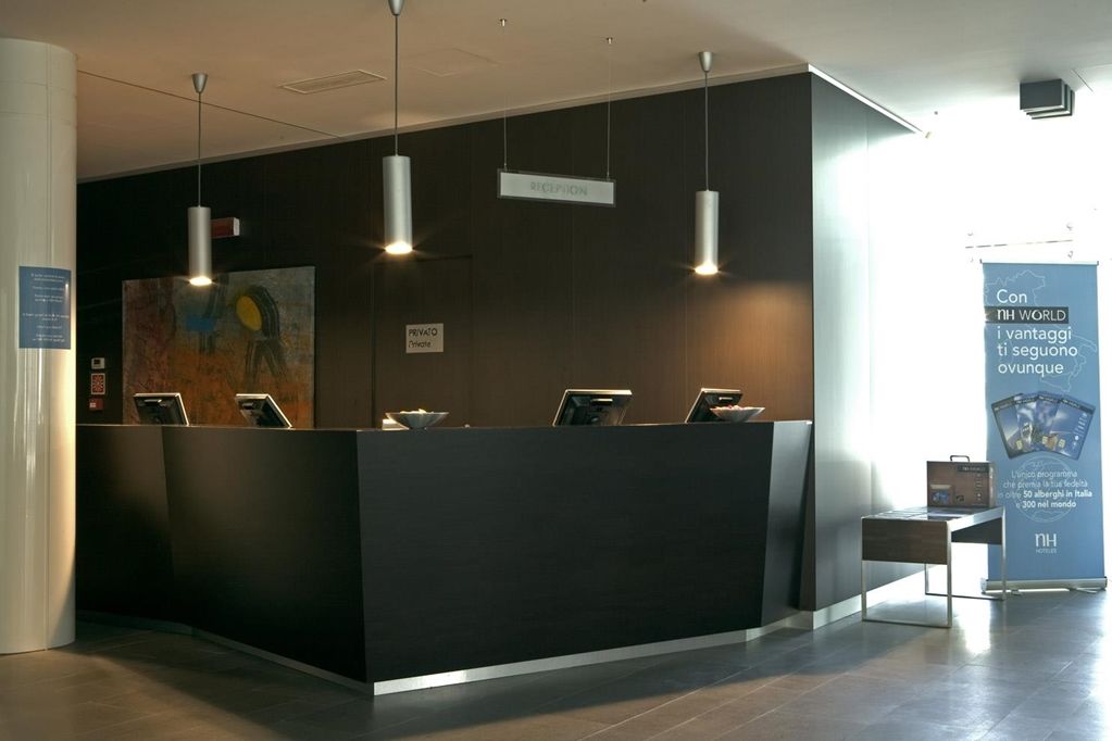 Hotel NH Savona Darsena Interno foto