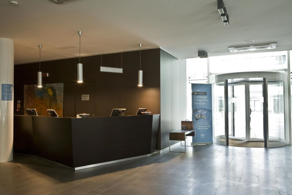 Hotel NH Savona Darsena Interno foto