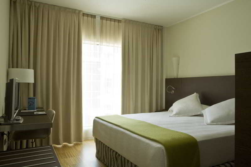 Hotel NH Savona Darsena Esterno foto