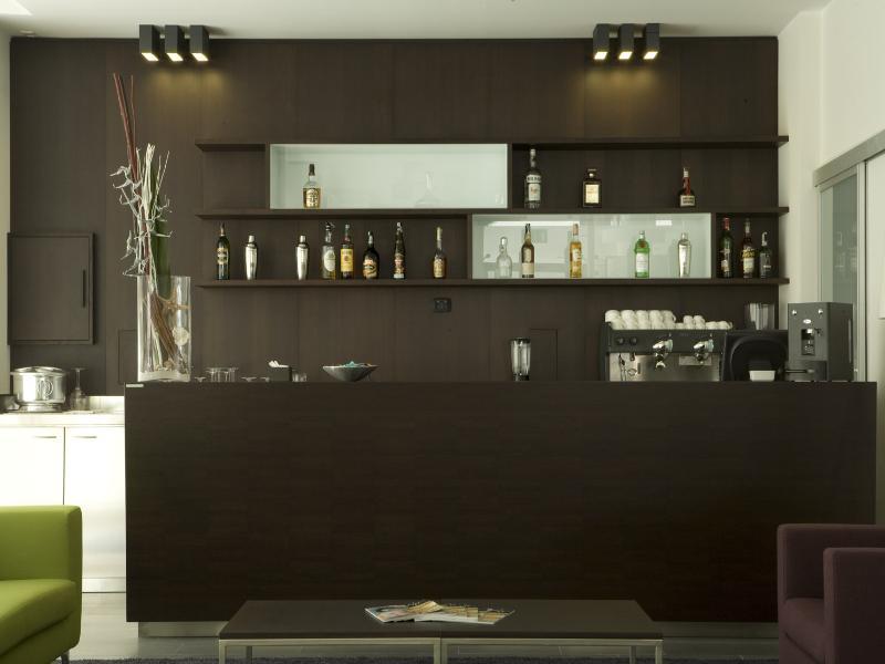 Hotel NH Savona Darsena Esterno foto